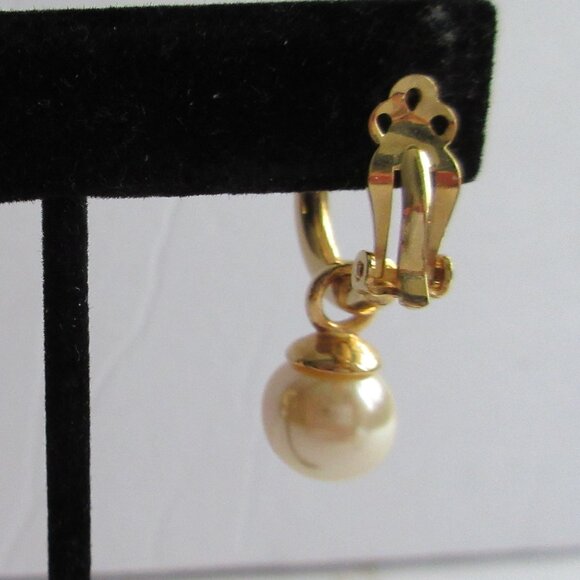 Clip On Hoop Huggie Earrings with Faux Pearl Dangle Charm Gold Tone Metal - Picture 5 of 11